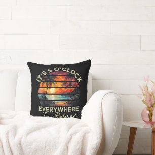 Coussin Drôle de retraite, il est 5 heures partout