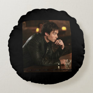 Coussin du cycle Damon Salvatore