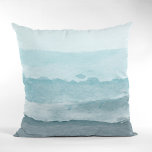 Coussin Eau bleu mer Abstraite<br><div class="desc">Un magnifique paysage marin d'aquarelle abstraite. Palette bleue évoquant la plage et l'océan.</div>