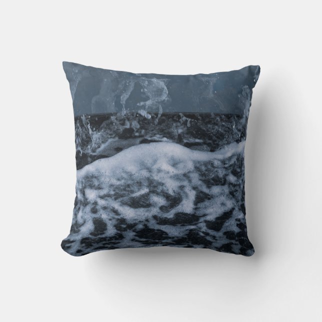 Coussin Éclaboussure d'écume océanique de près 1 (Recto)