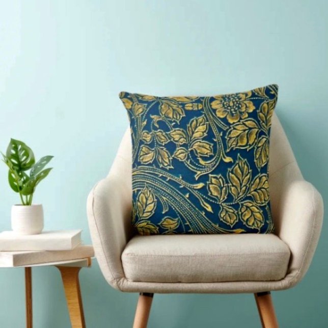 Coussin Élégance Fleur d'Or (Golden Blossom Elegance Throw Pillow 100% polyester hidden zipper enclosure.)