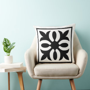 Coussin Élégance moderne floral orné noir et blanc