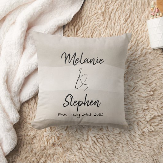 Coussin Élégant Couple Noms Script Typographie Neutre (Couverture)