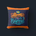 Coussin Elegant Design Typografy Maman Is My Queen<br><div class="desc">Elegant Mothers day Jetez l'oreiller avec un dicton mignon qui dit "Maman est ma reine" Typographie, Ce mignon oreiller à lancer est parfait pour votre maman pour la fête des mères et il peut être utilisé toute l'année! Un cadeau de fête des mères assez inhabituel... probablement différent de ce qu’elle...</div>