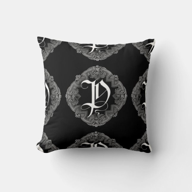 Coussin Élégant Goth Initial P (Recto)