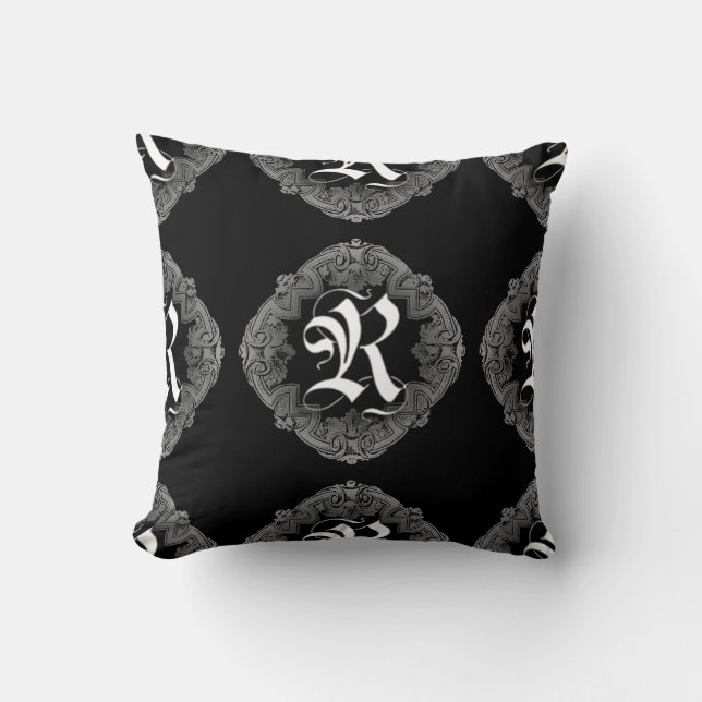 Coussin Élégant Goth initial R (Recto)