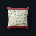 Coussin Elegant Holly et Berries Noël<br><div class="desc">Charmante sainte et baies avec des rayures vertes et des bordures rouges au sommet et au bas de ces coussins de Noël arrière - plans blancs (peut être changé). Facile à customiser avec votre propre texte ou message. CORRESPONDRE des articles dans notre magasin.</div>