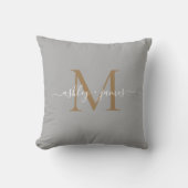 Coussin Élégant Monogramme Or Noms de script Mariage Gris (Recto)