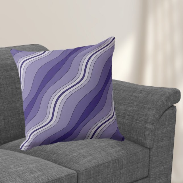 Coussin Élégant Motif de lignes en couche bleue (Elegant Blue Layered Lines Pattern Throw Pillow)