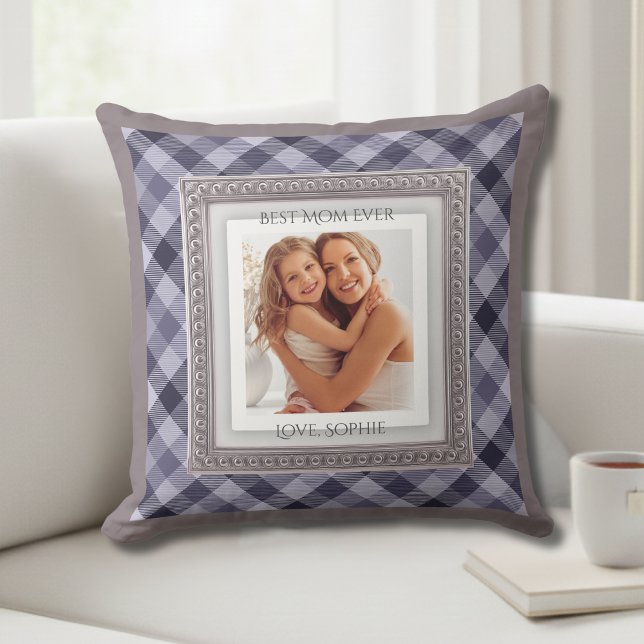 Coussin Elegant Purple Plaid Mother Photo Keepsake (For the mom who loves classic home decor style and precious memories)
