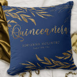 Coussin Elégante feuille d'or bleu Quinceanera personnalis<br><div class="desc">Coussin de Quinceanera bleu et or que vous pouvez customiser avec le nom de Quinceañera, ainsi que son anniversaire ou la date de l'événement, si vous le souhaitez. Le design est bleu royal et or avec des feuilles à trait fin et feuille d'or massif. Parcourez ma collection Gold Leaf Quinceanera...</div>