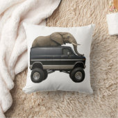Coussin Elephant Driving 4x4 Van (Couverture)
