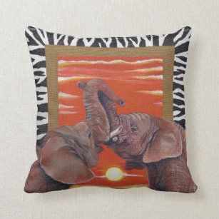 Coussin Éléphants africains dans le coucher du soleil