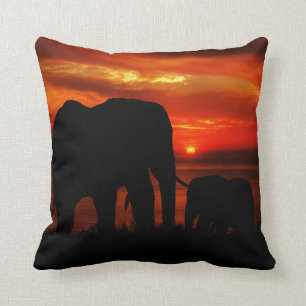 Coussin Eléphants au coucher du soleil