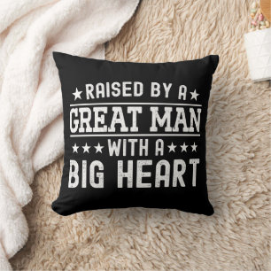 Coussin Élevé Par Un Grand Homme Avec Un Gros Coeur Drôle 