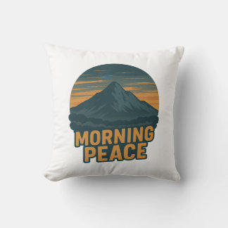 Coussin Emblème Rétro de Lever de Soleil sur Montagne Sérè