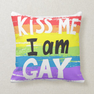Coussin Embrasse-moi je suis gay