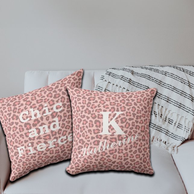 Coussin Empreinte de léopard tendance Personnalisé Monogra (Créateur téléchargé)