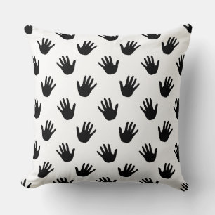 Coussin Empreintes de mains à pois noirs et blancs