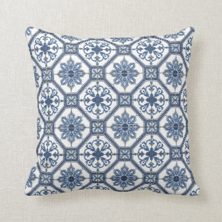 Coussin en carreaux bleus