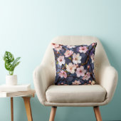 Coussin en fleurs de cerisier. (Chaise)