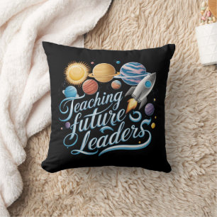 Coussin Enseigner aux futurs leaders de la planète spatial