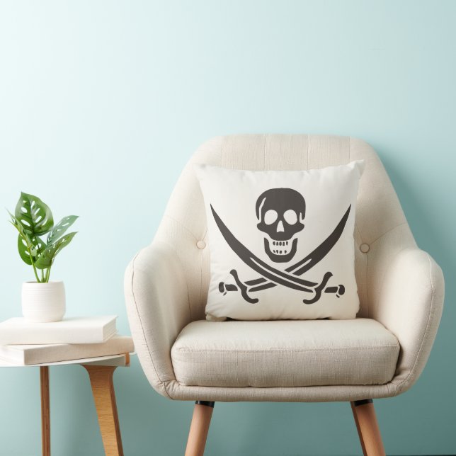 Coussin Épées de crâne en obsidienne Drapeau de pirate de  (Chaise)