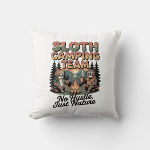 Coussin équipe de paresseux en camping avec la nature