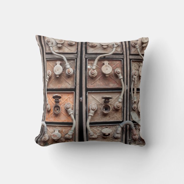 Coussin Équipement industriel dans une mine abandonnée à B (Recto)