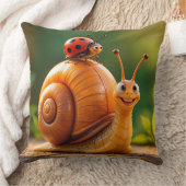 Coussin Escargot de dessin animé heureux hébergeant une co (Couverture)
