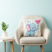 Coussin Est un nouveau-né garçon (Chaise)