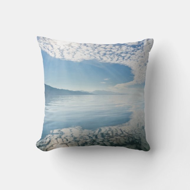 Coussin États-Unis, Alaska, baie de Freshwater. Nuages réf (Recto)