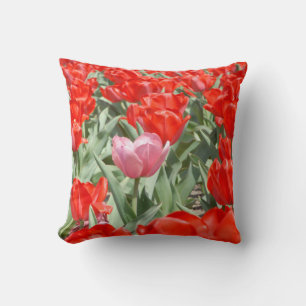 Coussin États-Unis, Kansas, Tulipes rouges avec une tulipe