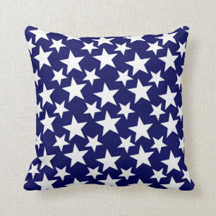 Coussin Étoiles "de point de polka" sur le bleu marine