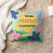 Coussin Être Parfait Est Surévalué (Couverture)