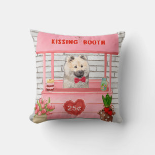 Coussin Eurasier Chien Valentine's Day Kissing Booth