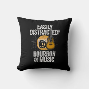 Coussin Facilement distrait par Bourbon et musique