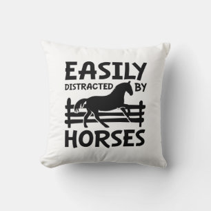 Coussin Facilement distrait par les chevaux