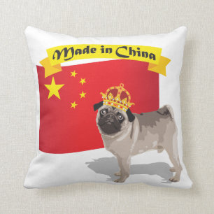 Coussin Fait dans le carlin de la Chine avec la couronne