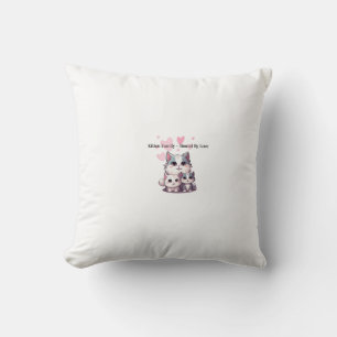 Coussin Famille de chatons mignons liés par l'amour Chat a