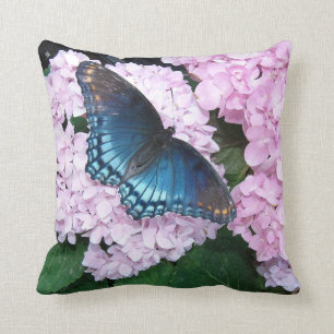 Coussin Faune florale de fleurs de papillon de machaon