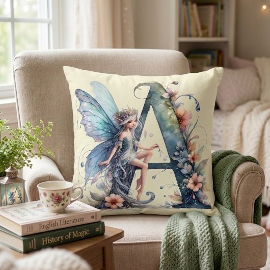 Coussin Fée à l'initiale A en monogramme