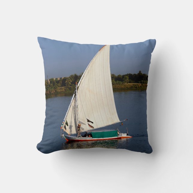 Coussin Felucca le long du Nil - Assouan, Egypte (Recto)