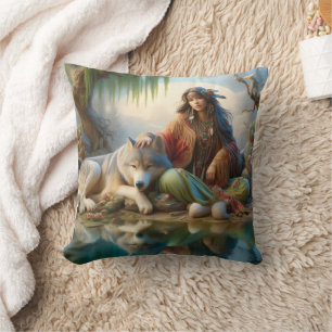 Coussin Femme Autochtone Avec Loup au Bord de l'Eau