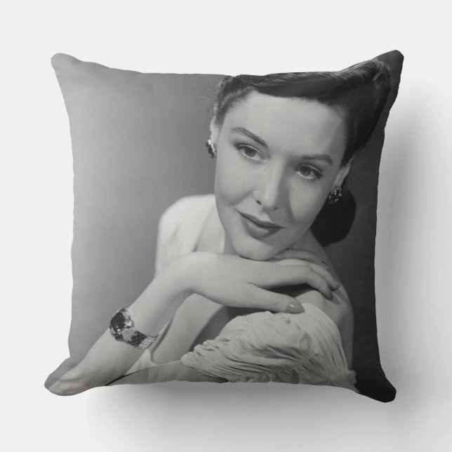 Coussin Femme dans la robe de soirée (Recto)
