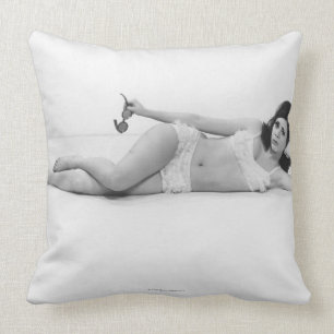 Coussin Femme dans les vêtements de bain