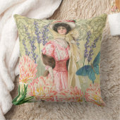 Coussin Femme victorienne florale rose Régence (Couverture)