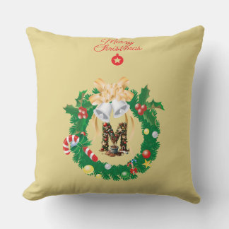 Coussin Festive Faves Cozy Throw Pillow
