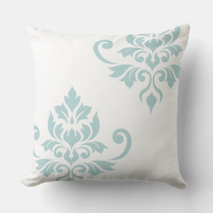 Coussin Feuille Damask Art I Duck Egg bleu sur blanc