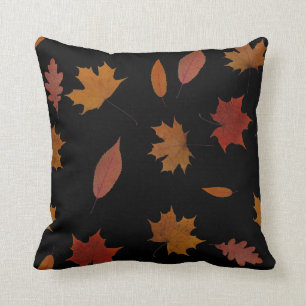 Coussin Feuille d'automne de nature sur la couleur faite